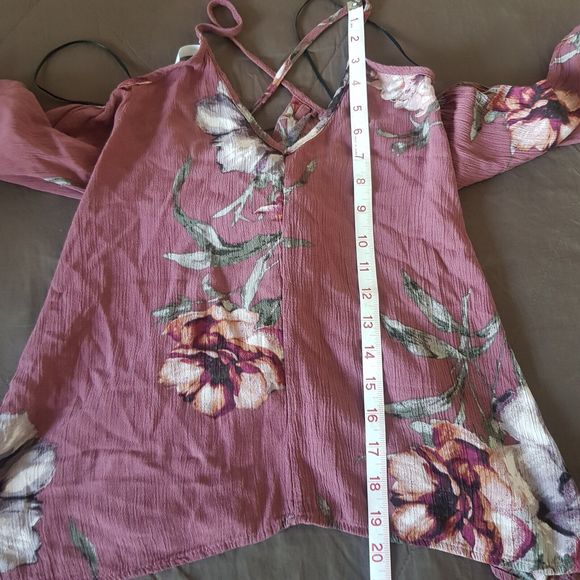 Sage Womens Cold Shoulder  Blouse Boho Print Flowy Southwestern Crinkle Sz Small - Picture 11 of 12